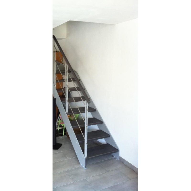 escalier droit pas cher limon métallique IMAGINE LINEAR DROIT bois, métal escalier droit pas cher limon métallique IMAGINE LINEAR DROIT bois, métal