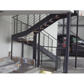 Escalier sur mesure droit, quart tournant, deux quart tournant