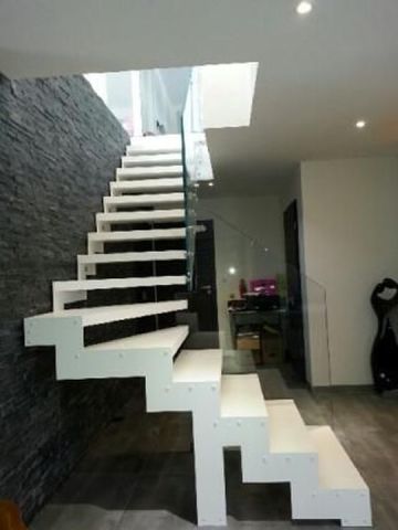 escalier métal bois verre