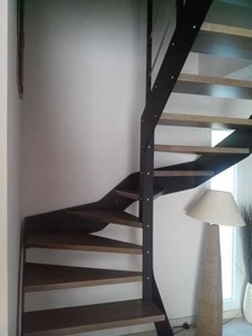 escalier limon métal marches bois