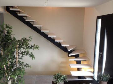 escalier limon metal central