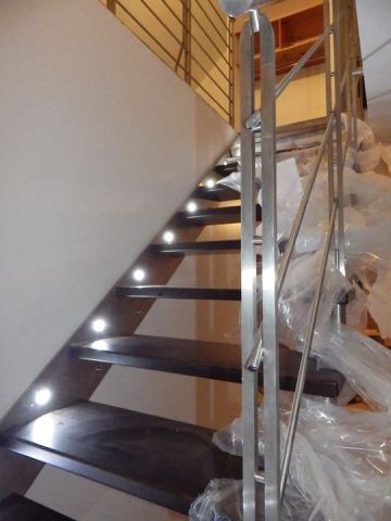 escalier inox et leds