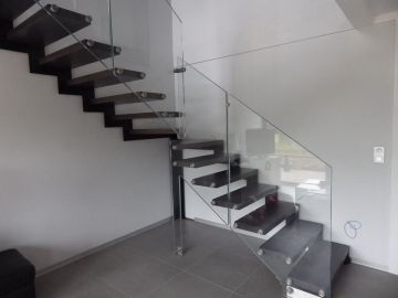 escalier limon verre