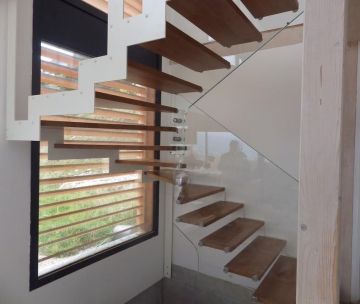 escalier limon verre