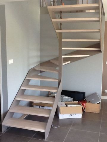 escalier limon métal marches bois